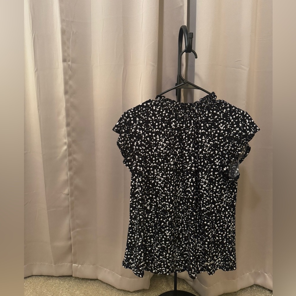 Adrienne Vittadini Black and White Blouse #2004